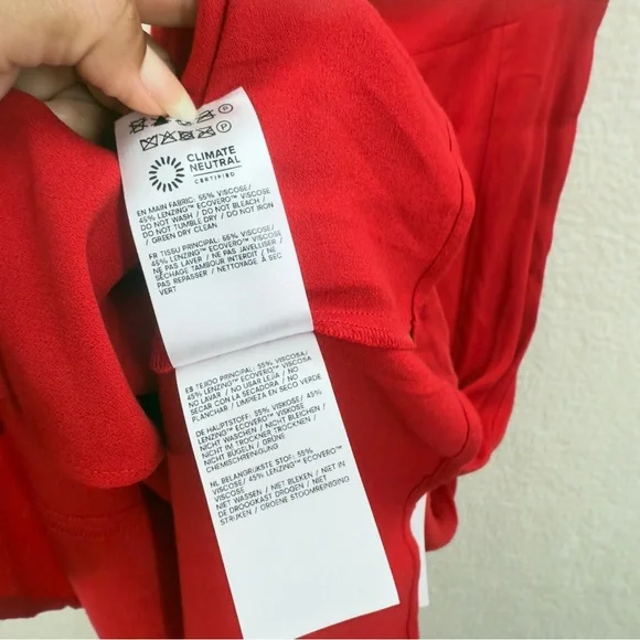 Reformation Bryson Dress in Cherry Red New Size O - Picture 8 of 14